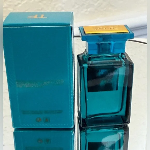 Tom Ford Neroli Portofino eau de parfum travel spray 7.5ml - Picture 5 of 10